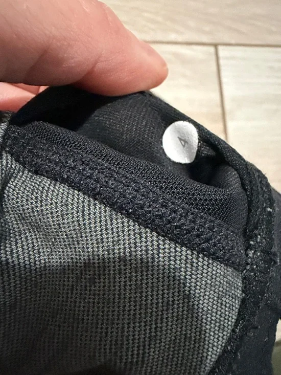 You pick! Lululemon Sports Bras Black Pink Blue Charcoal size 4 - Picture 12 of 13